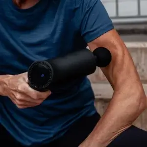 Bedste massagepistol test (De 7 bedste modeller) 3 musclepain-pro-massagepistol-5